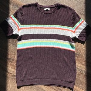 Short sleeve sweater
